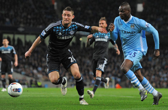 秀的足球运 秀的足球运